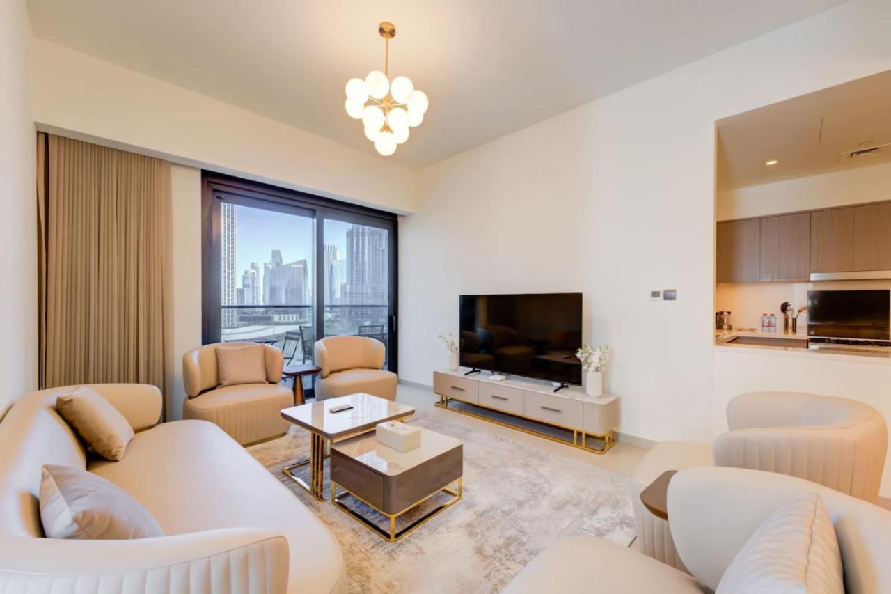 Stylish 2 Bed With Stunning Burj Khalifa View In Downtown